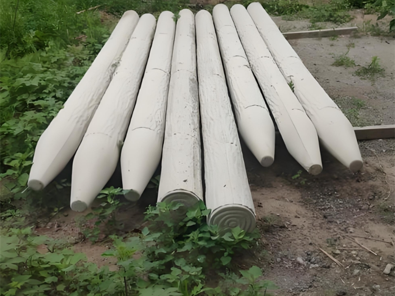 水泥樁批發(fā)廠家泓樺錦嘉-水泥仿木樁的耐腐蝕性如何?