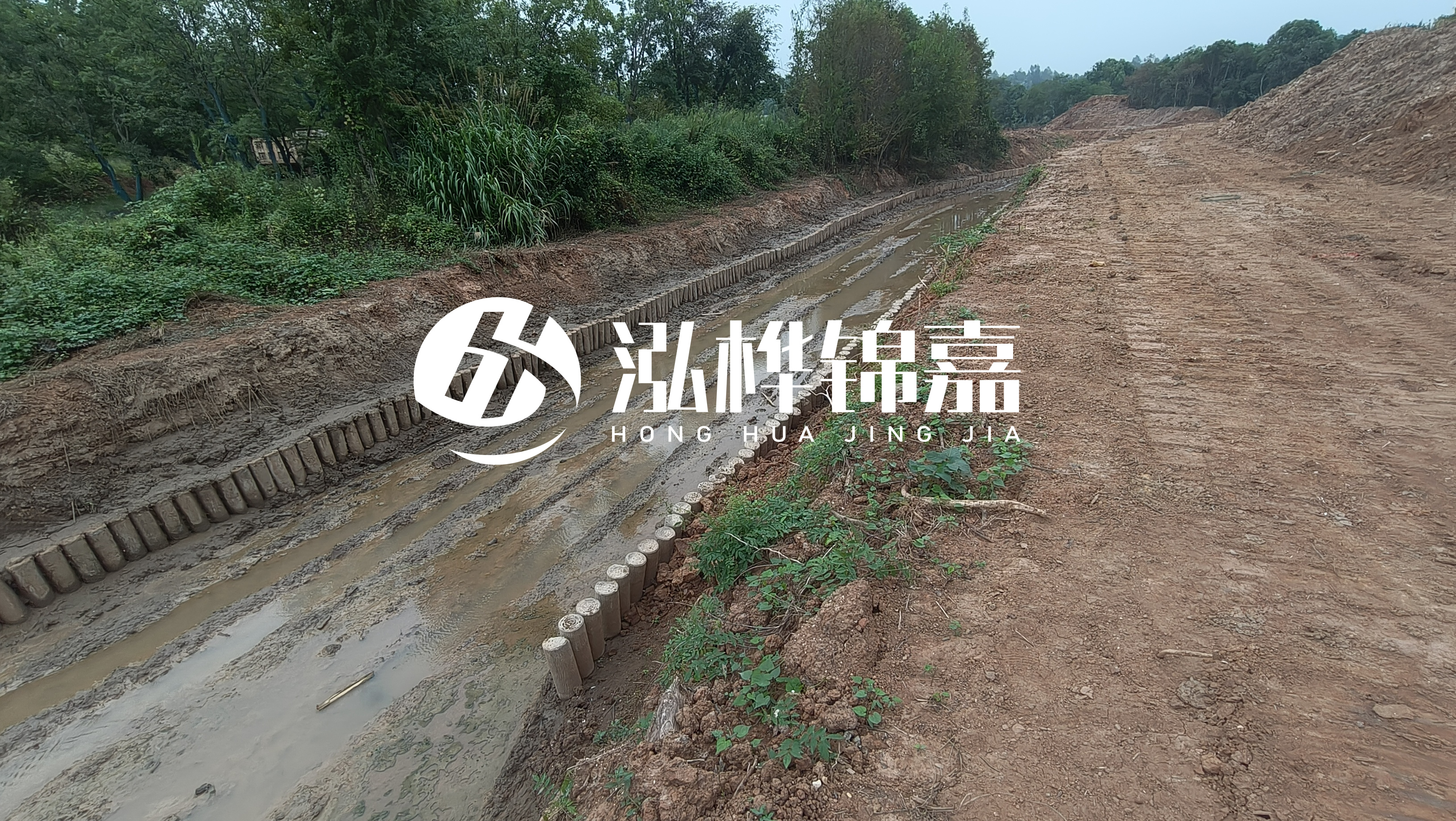 水泥仿木樁施工隊(duì)泓樺錦嘉 - 河道仿木樁的高度需要超出水位多少?